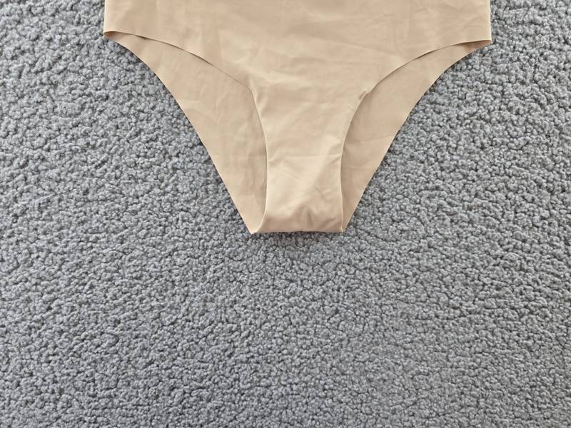 AQUA Stretch Seamless Hipster Underwear Women’s M Latte Cafe Solid Pull On
