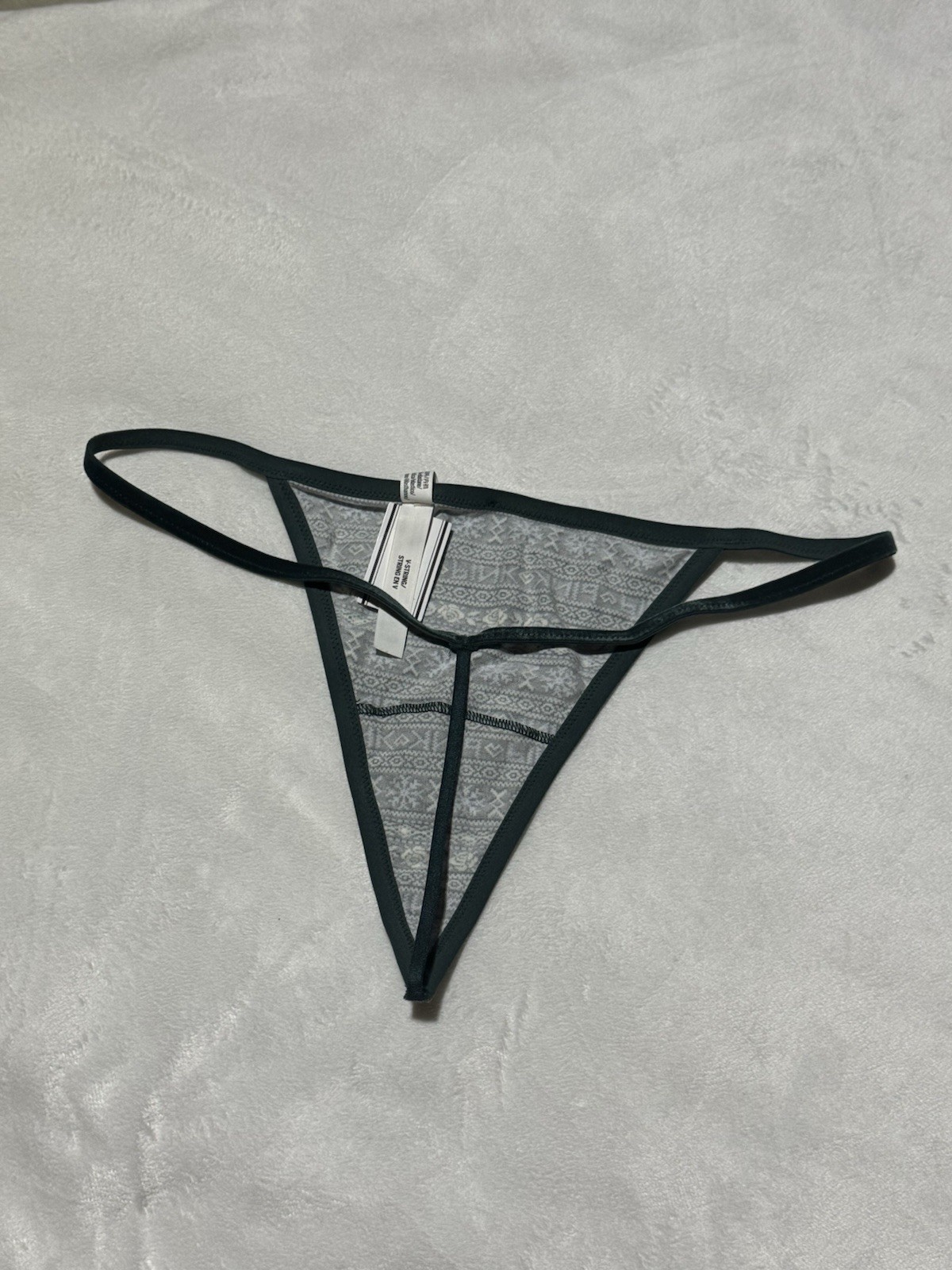Victoria’s Secret PINK V-String Thong Panty Fair Isle Snowflake Green XL NWT