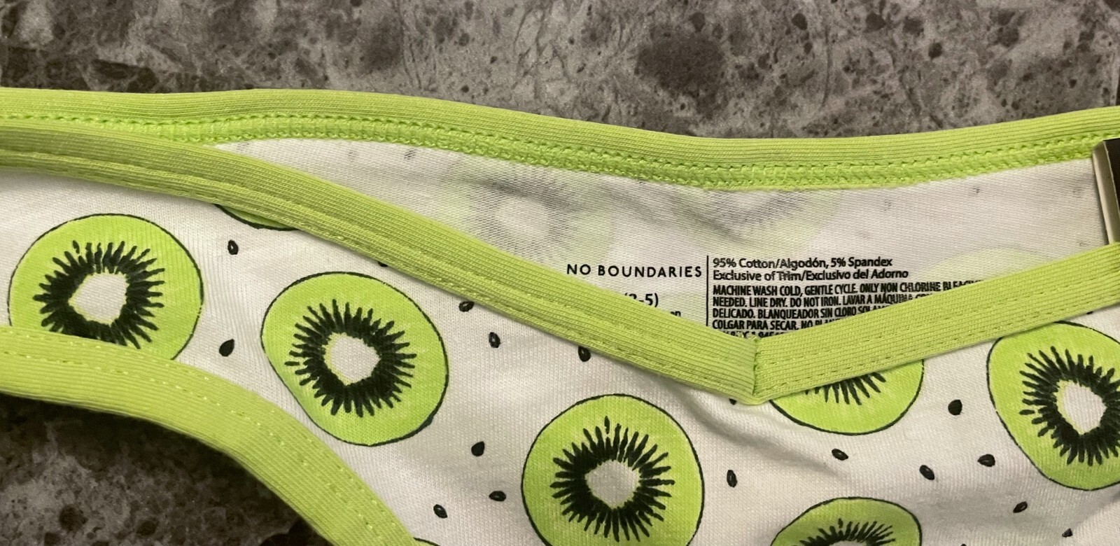 NWT NO BOUNDRIES NOBO WHITE BLACK GREEN KIWI FRUIT COTTON BLEND THONG PANTIES