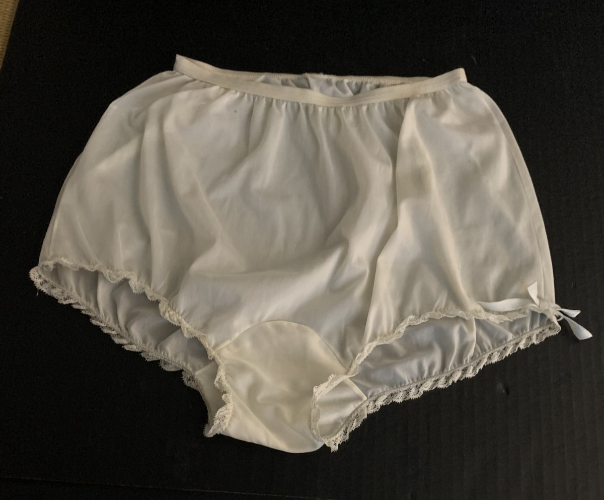 Vtg Panty Cream Lace Satin Bow Nylon Silky High Granny Waist Pillow Tab Untagged
