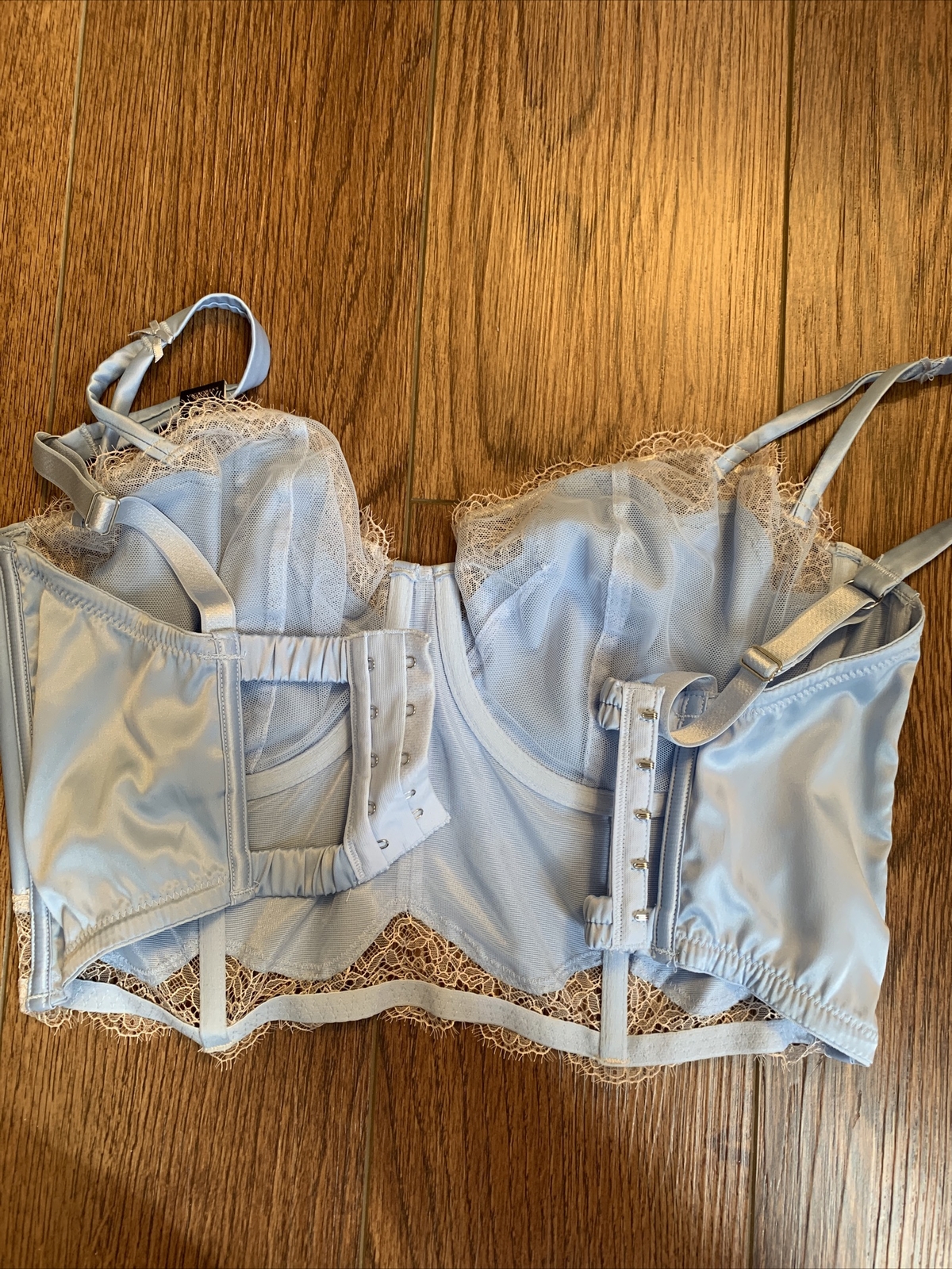 Rare! NEW victoria’s secret Unlined Underwire Balconet 36DD