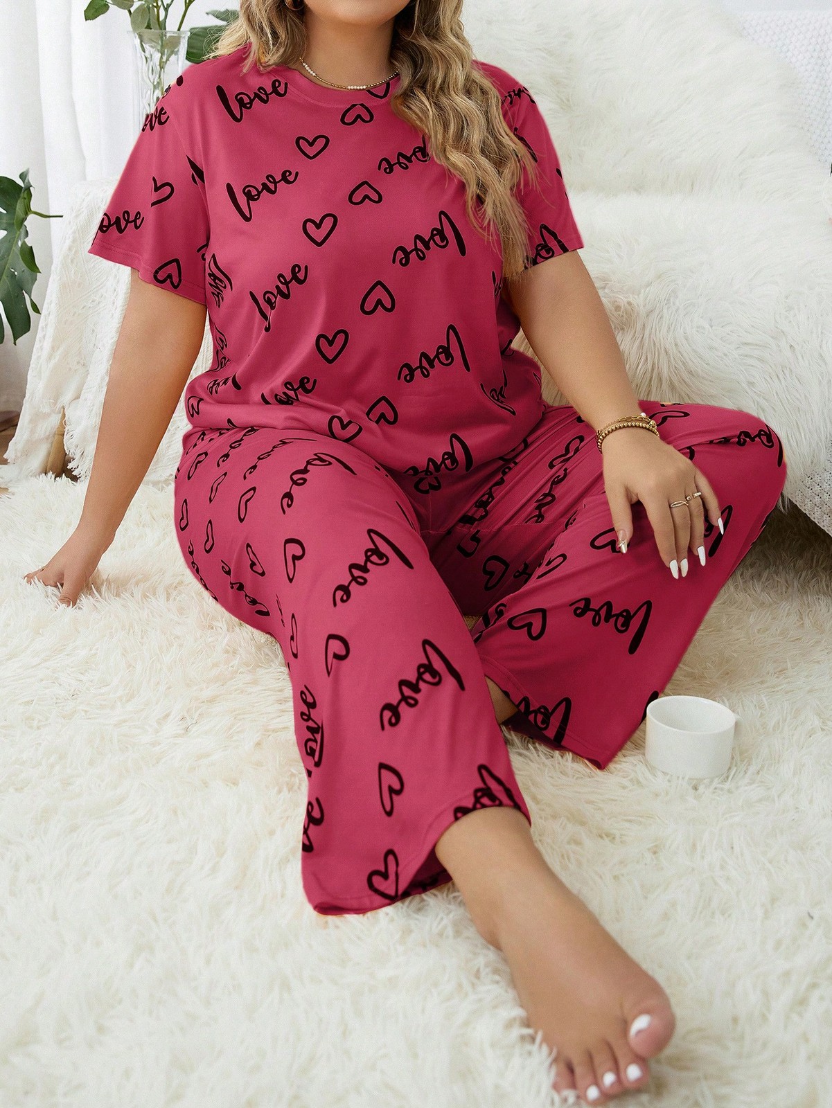 Plus Heart & Letters Graphic Top & Pants Pyjama Set Cheap24