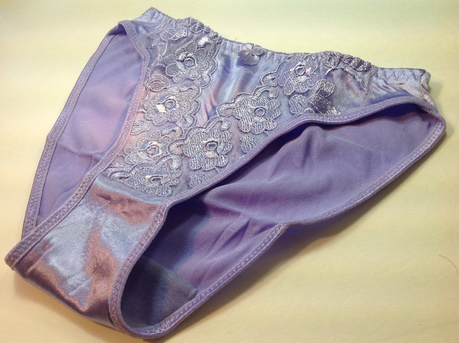 Women Panties,Bikinis “Eva Cervantes” Size S. Lavender Satin Floral W/decoration