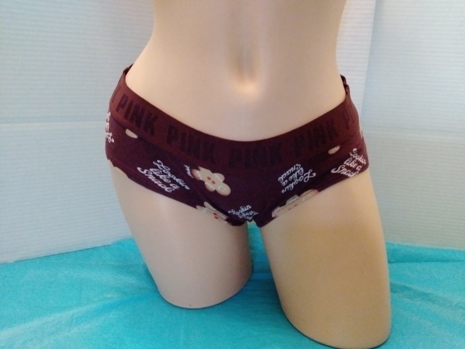 Panties Victoria’s Secret Hipster SZ M “Lookin like a Snack” Gingerbread Cookie