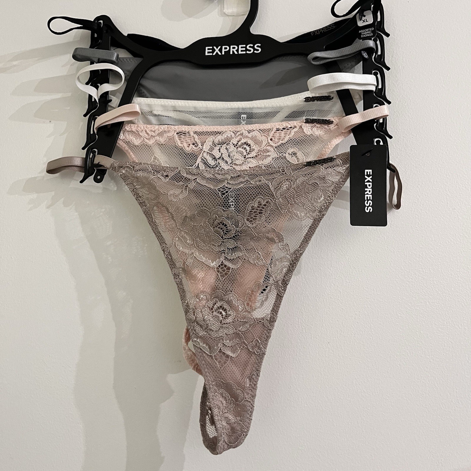 EXPRESS Floral Lace V String Thong Panty XL set of 5 NWT Beige Pink White Black