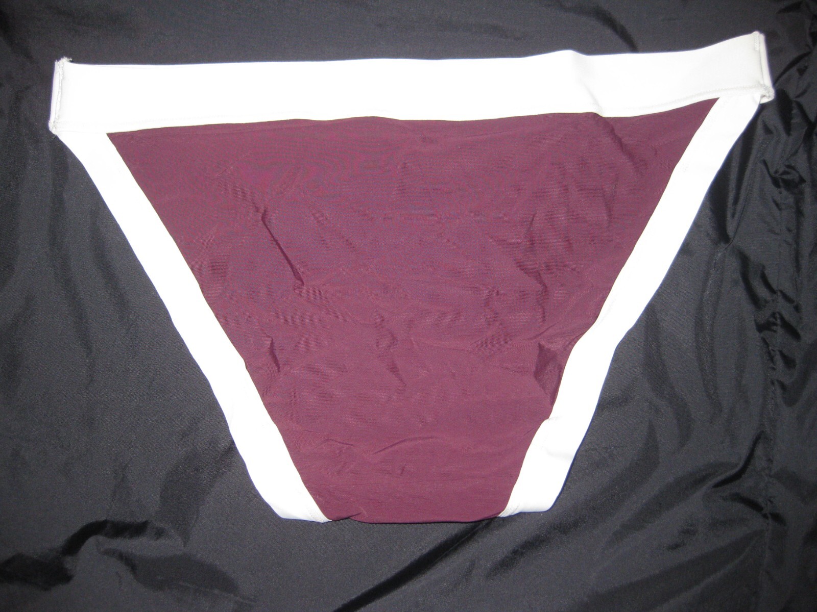 Shein contrast trim string bikini panties S M maroon w/white nip 80s aesthetic