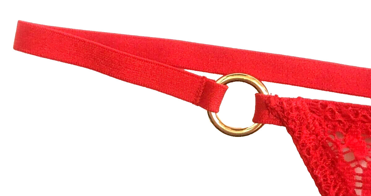 Victorias Secret One Size Red Snake Lace V-String Metal O-Ring Side Accents NWOT