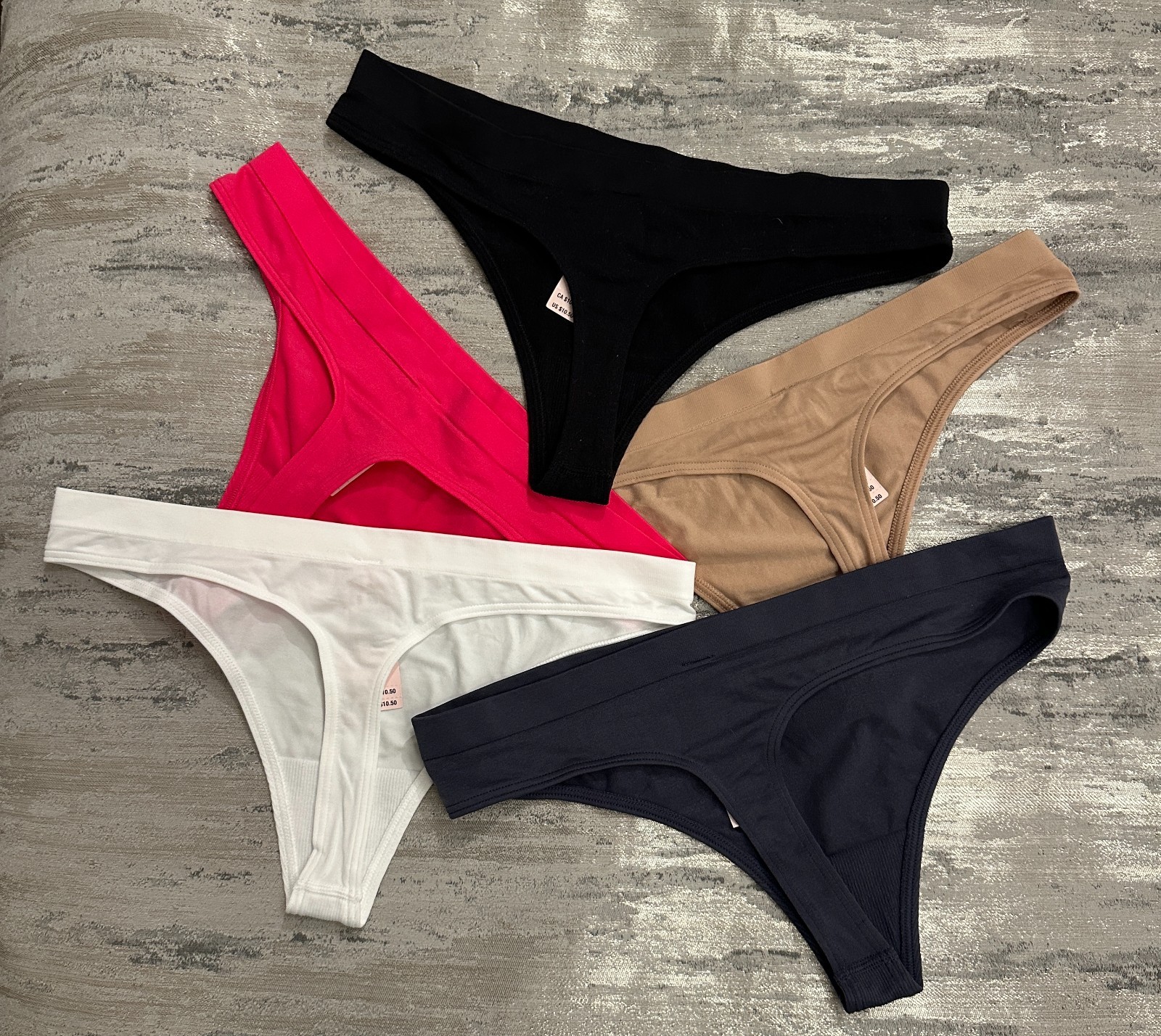 5 NWT Victoria’s Secret Seamless Soft Thong Stretchy Panty Medium Assorted color