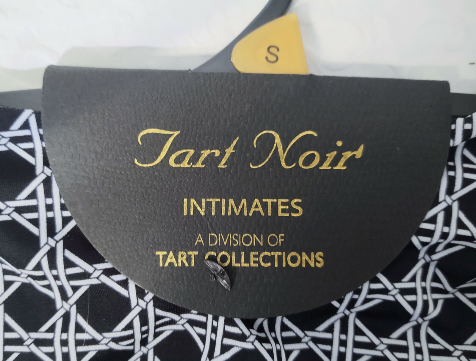 New! TART NOIR Women’s Sz Small Seamless Invisible Hi-Rise Black/White Panties