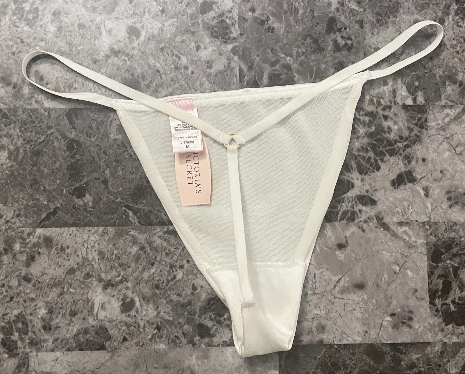 NWT VICTORIA’S SECRET M WHITE SMOOTH SNOWFLAKE VINTAGE RARE V STRING PANTIES