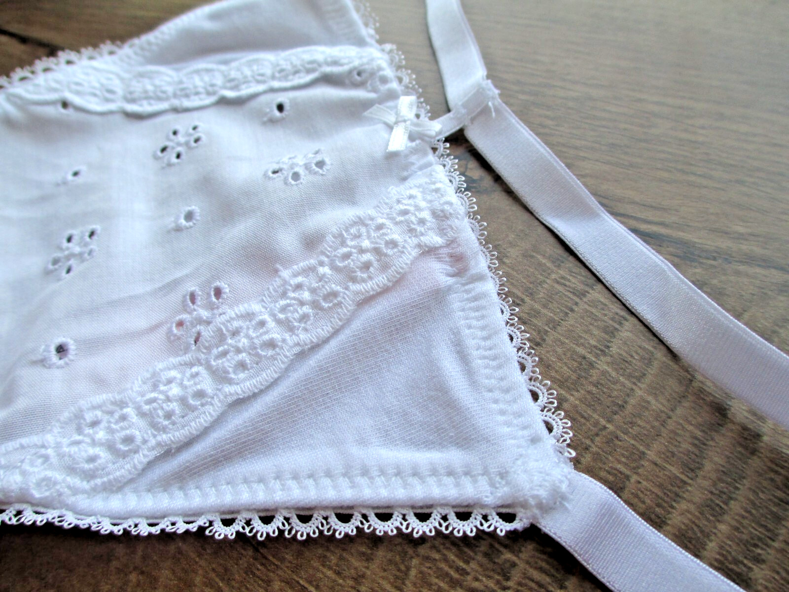 VICTORIA’S SECRET Eyelet Cotton V-String Thong Panty VS White S M L XL NWT
