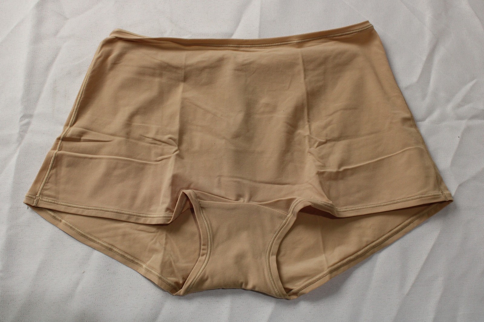 Skims Women’s Fits Everybody High Waisted Boy Shorts BL1 Clay Medium NWT