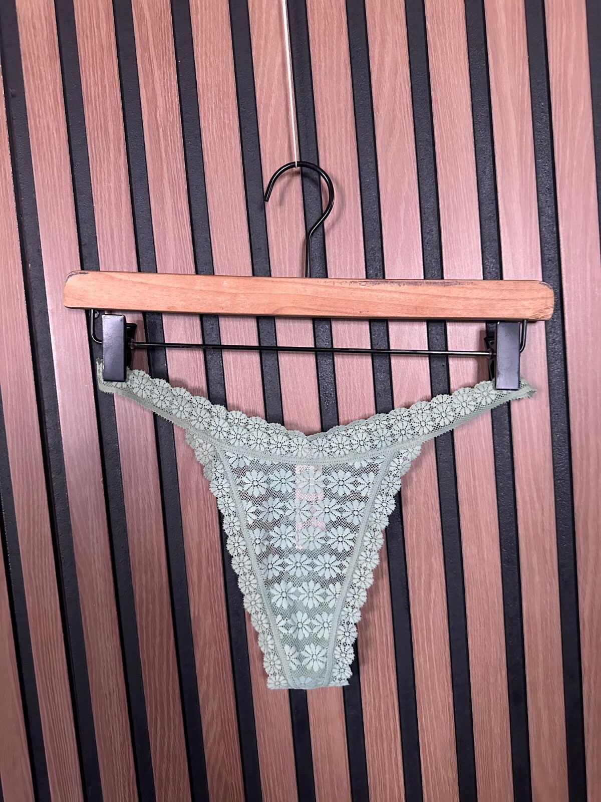 New Victoria’s Secret Underwear Medium Green Lacey Trim Daisy Thong/String