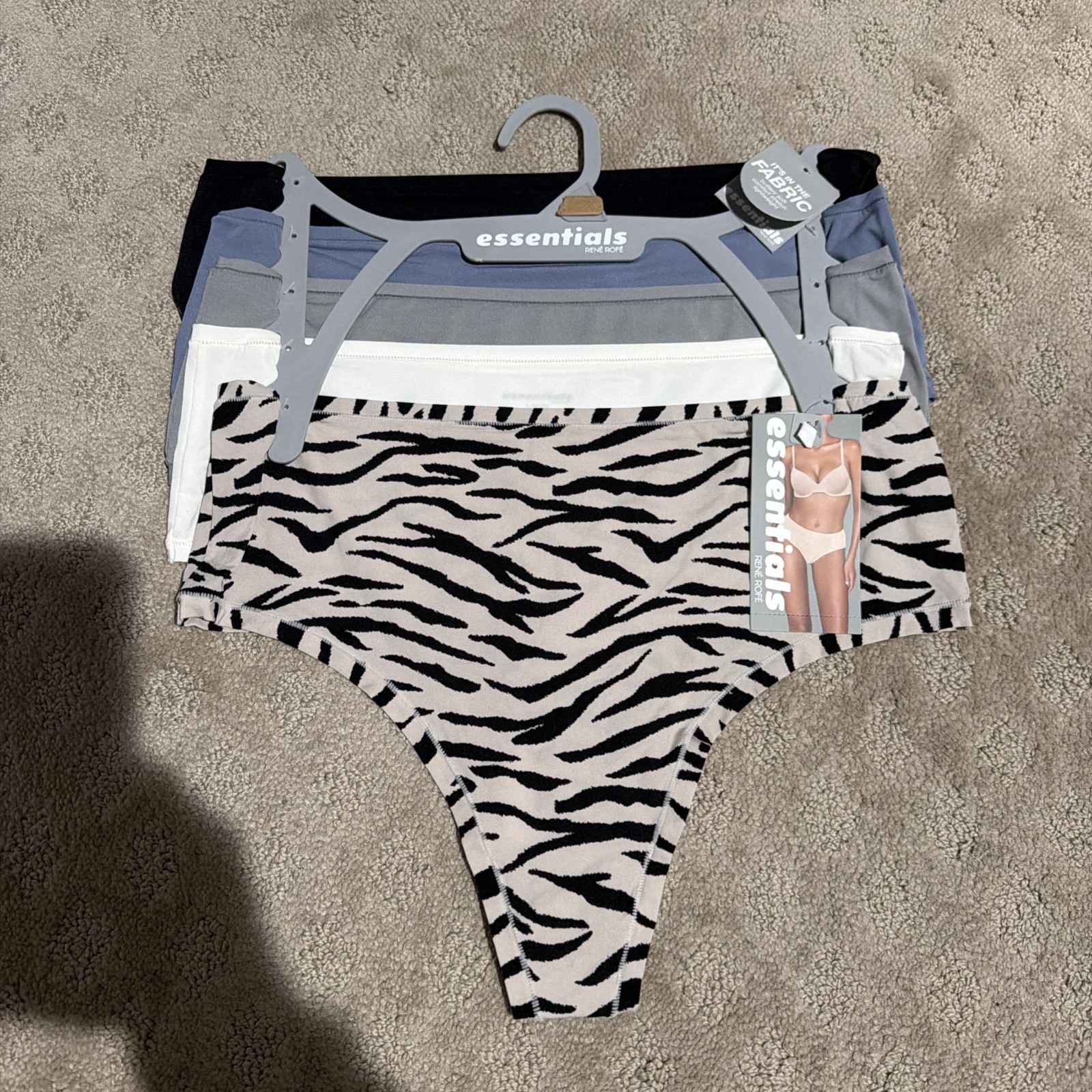 Essentials By Rene Rofe 5pk Flexible Fit Hi-Waist Thongs. Sz. L. NWT!!