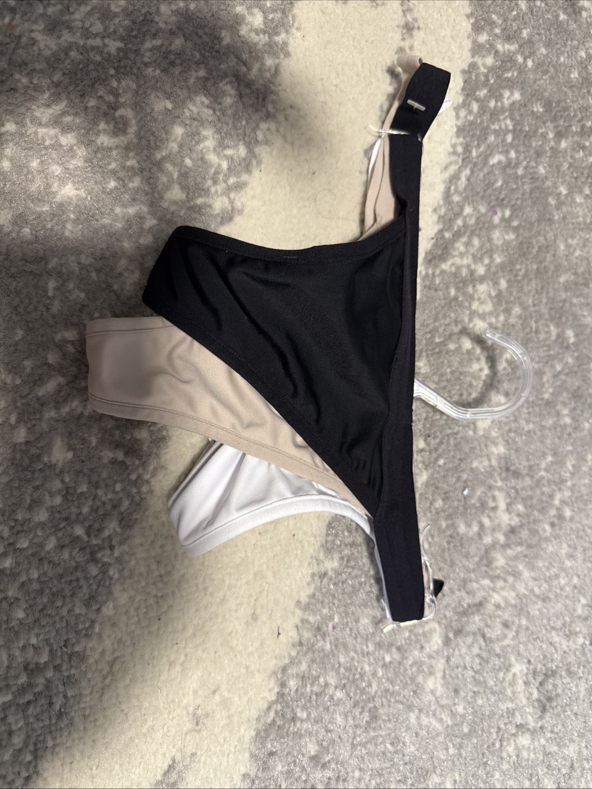 Leonisa Women’s 3 Pack Medium Thong Underwear – Black/Beige/White BNWT