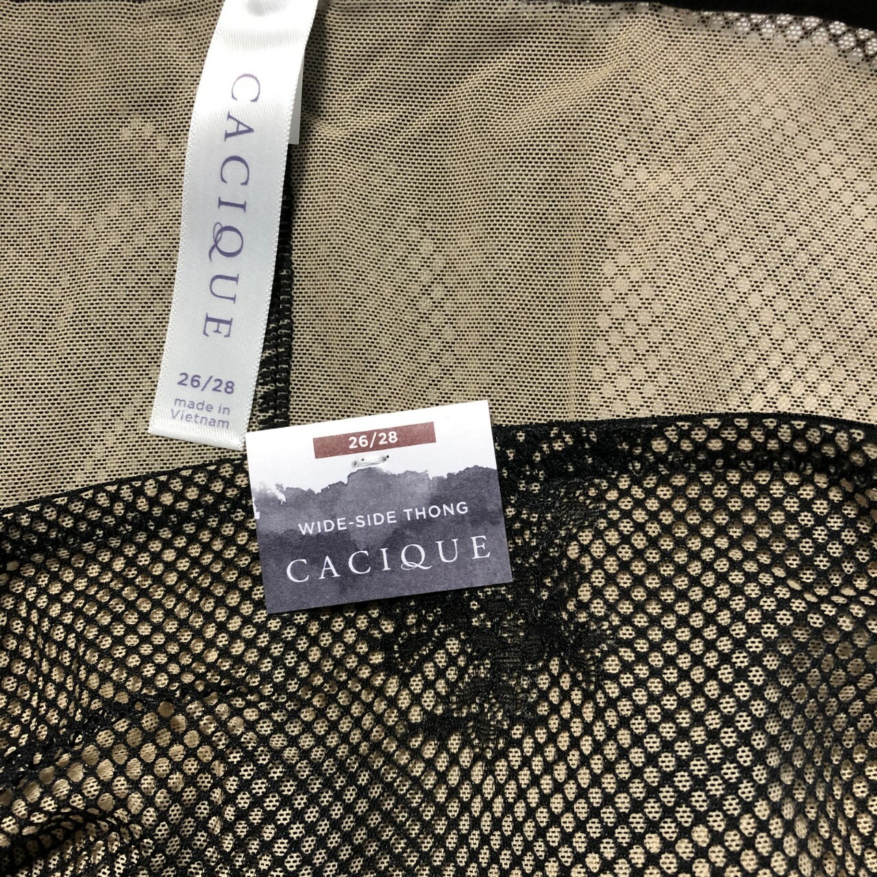 Lane Bryant Cacique Wide Side Thong Panty Fishnet Lace sz 26/28 (6573)