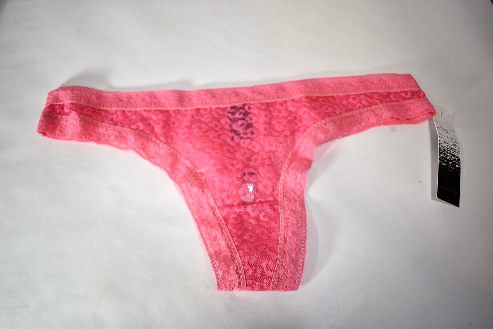 Women’s Kensie Rosette (Dark Pink) Lacy Thong Panty Size S/M NWT
