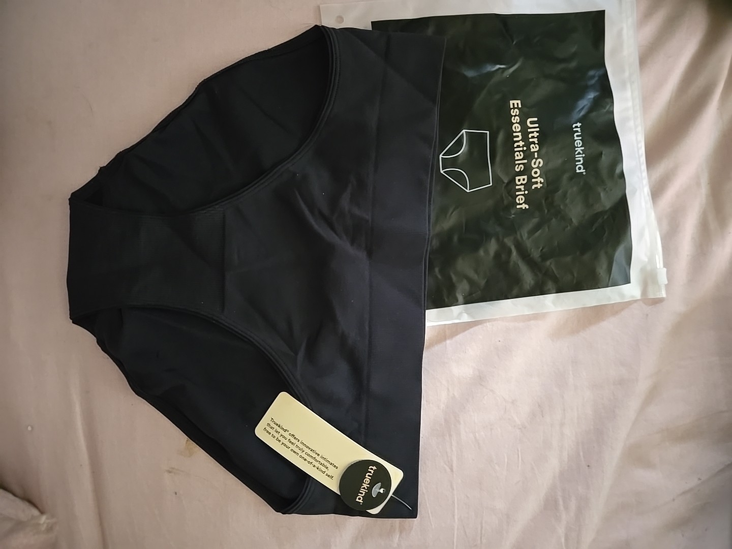 Truekind Women Seamless Stretch Mid-Waist Brief Underwear Size Small Black