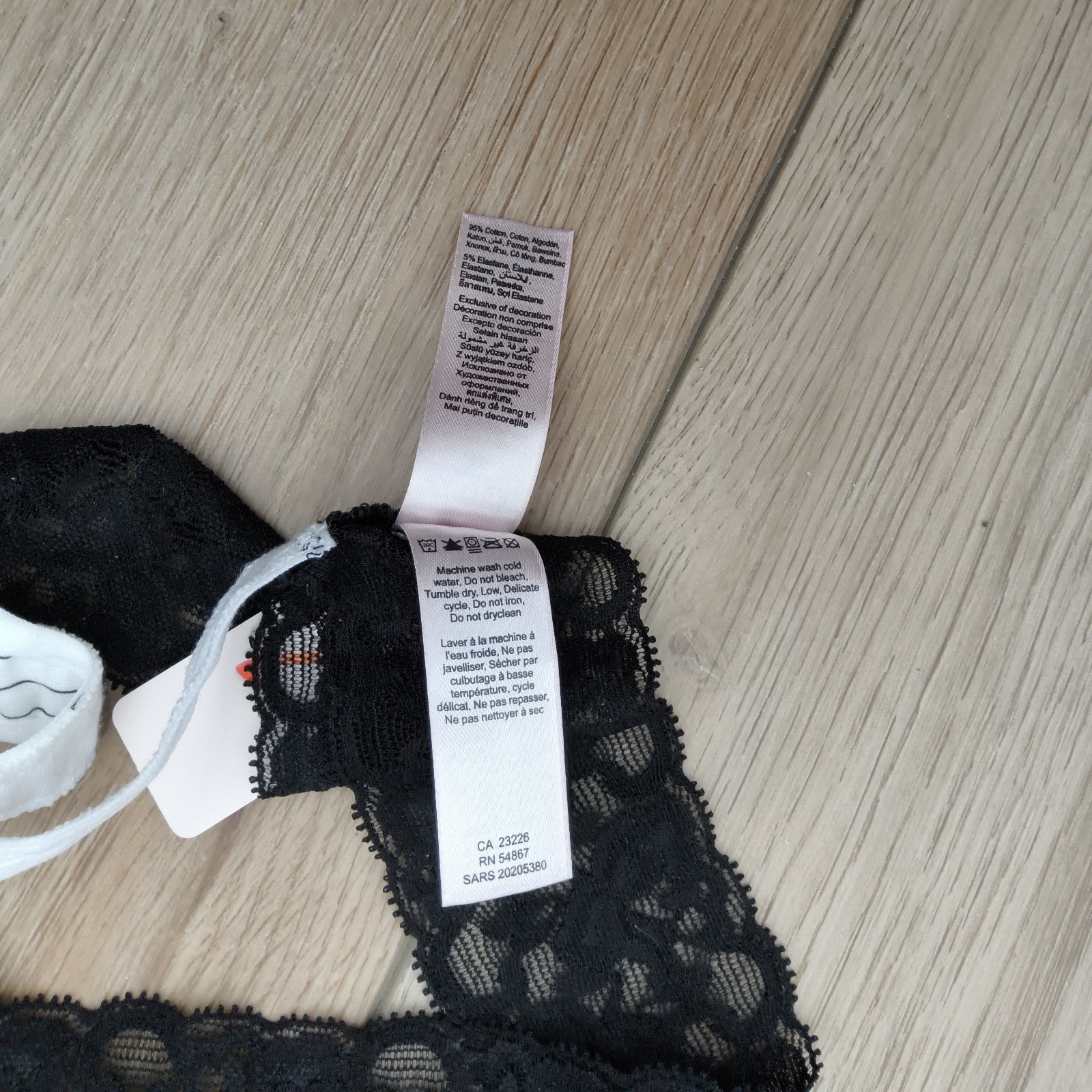 BNWT Vintage La Senza Black & White Stripe Lace Trim Thong Size Medium 8-10