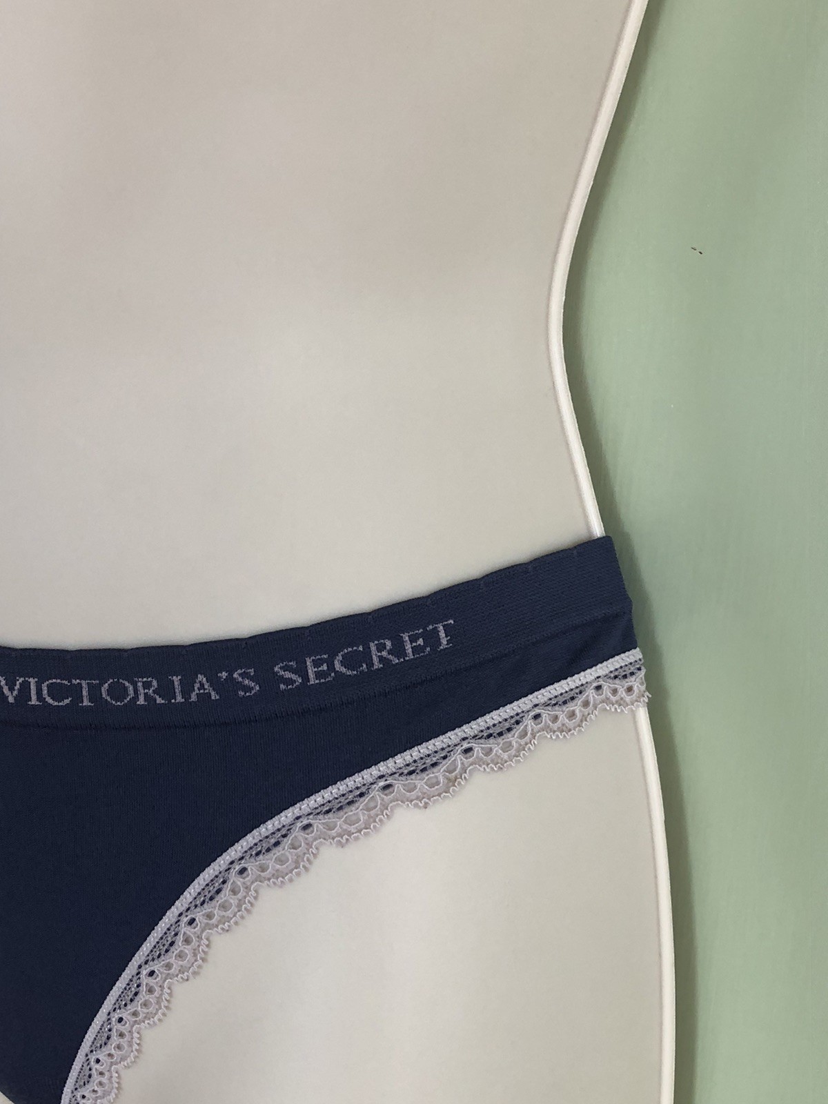 Victoria’s Secret Sexy Seamless Stretch Thong Small Pantie Logo Navy Blue White