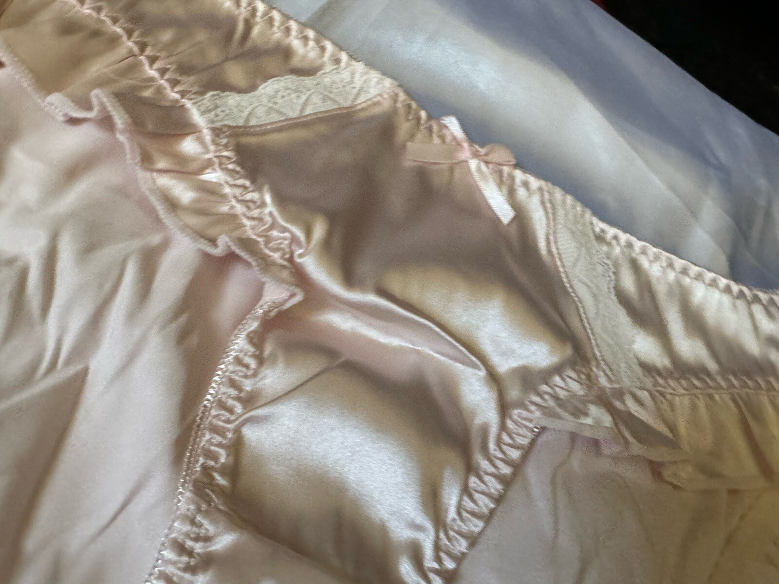 Light Baby Pink Shiny Satin Ruffle Hip Bikini Brief Panties White Lace Sz Med