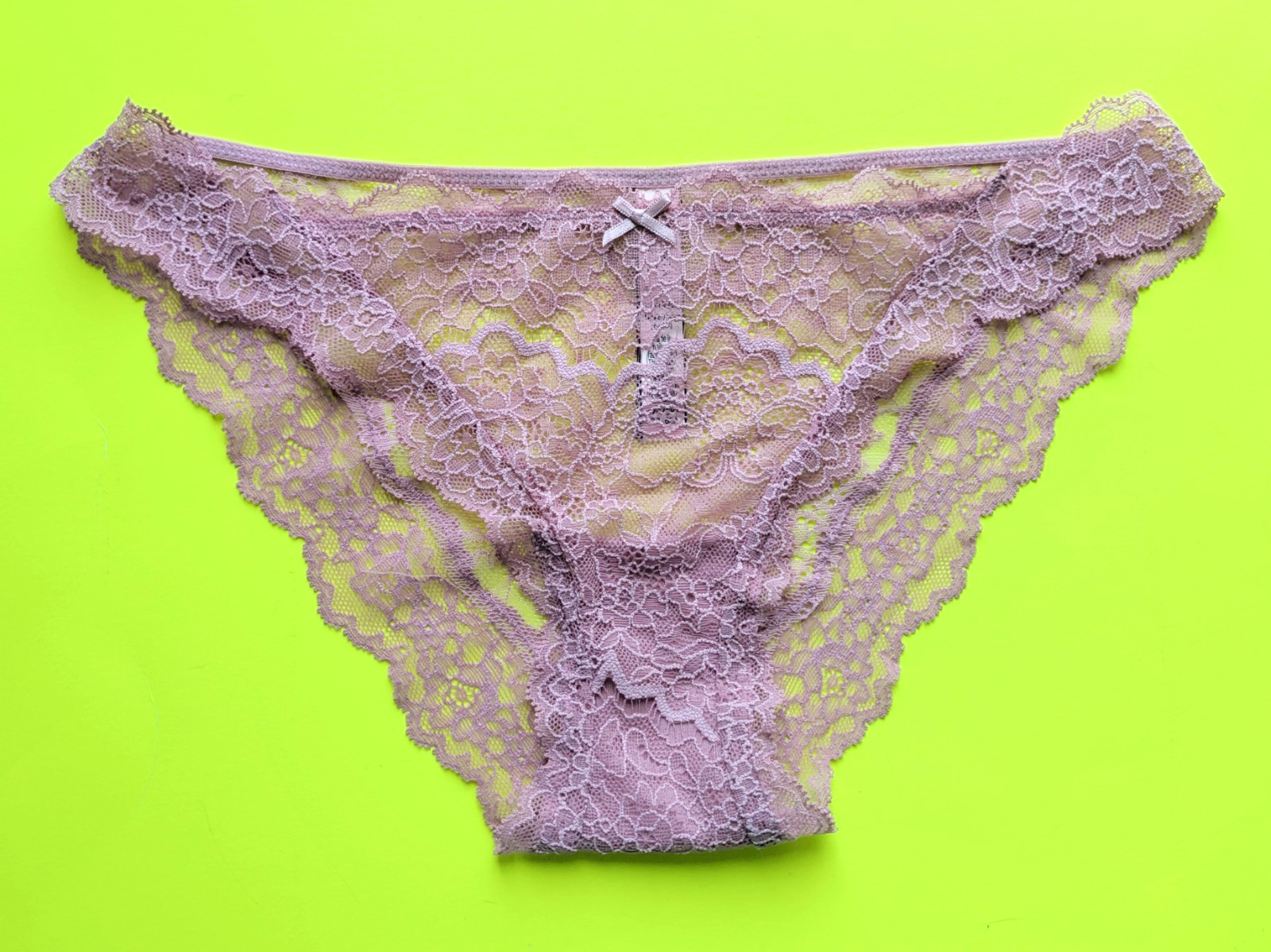 Victoria’s Secret Dream Angel Pink Lace Luxe Cheekini / Tanga Panty Size S