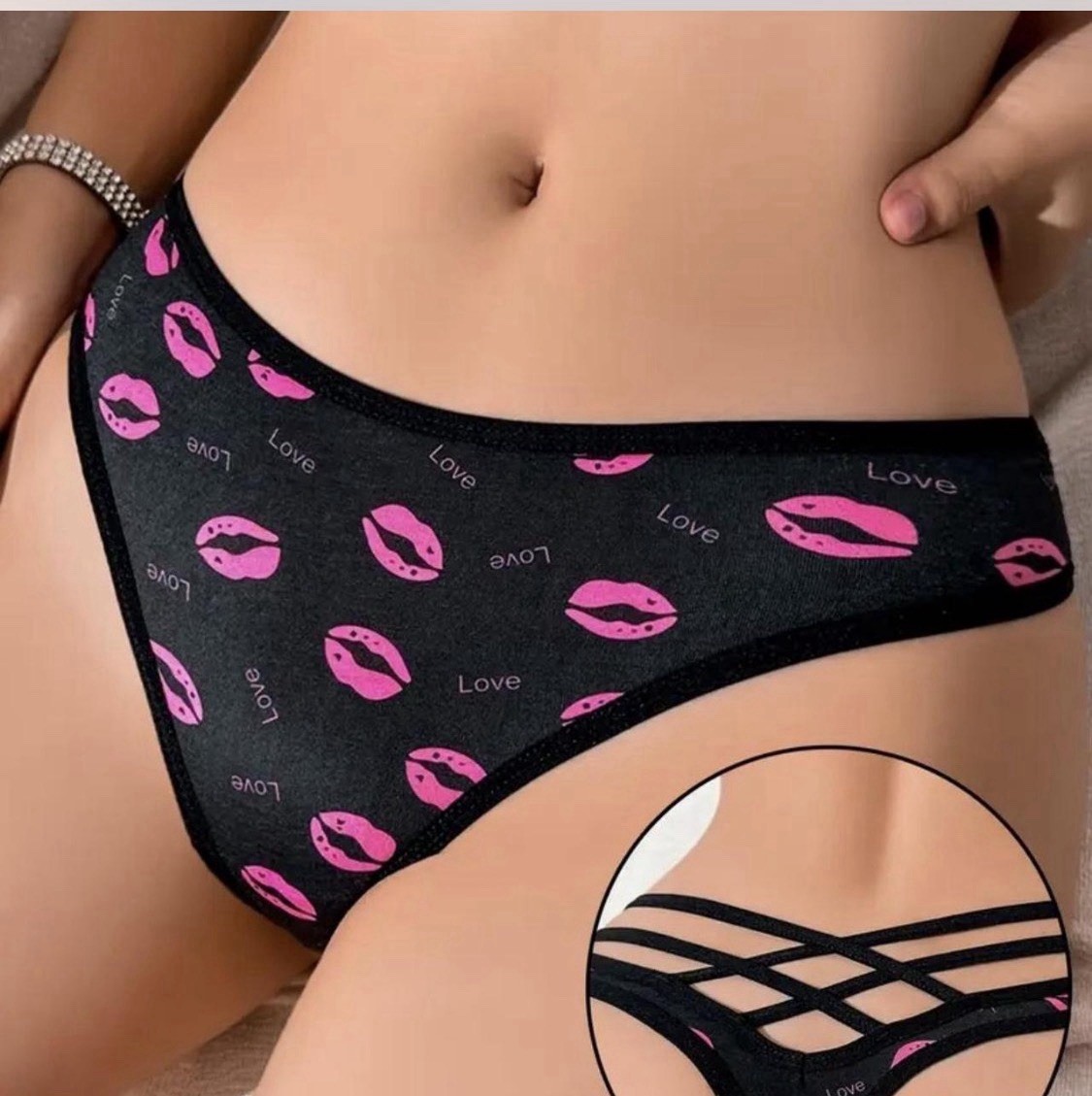 Women’s Thong/String Panties Size XS Black/Pink Love Lips Print Strappy Stretch