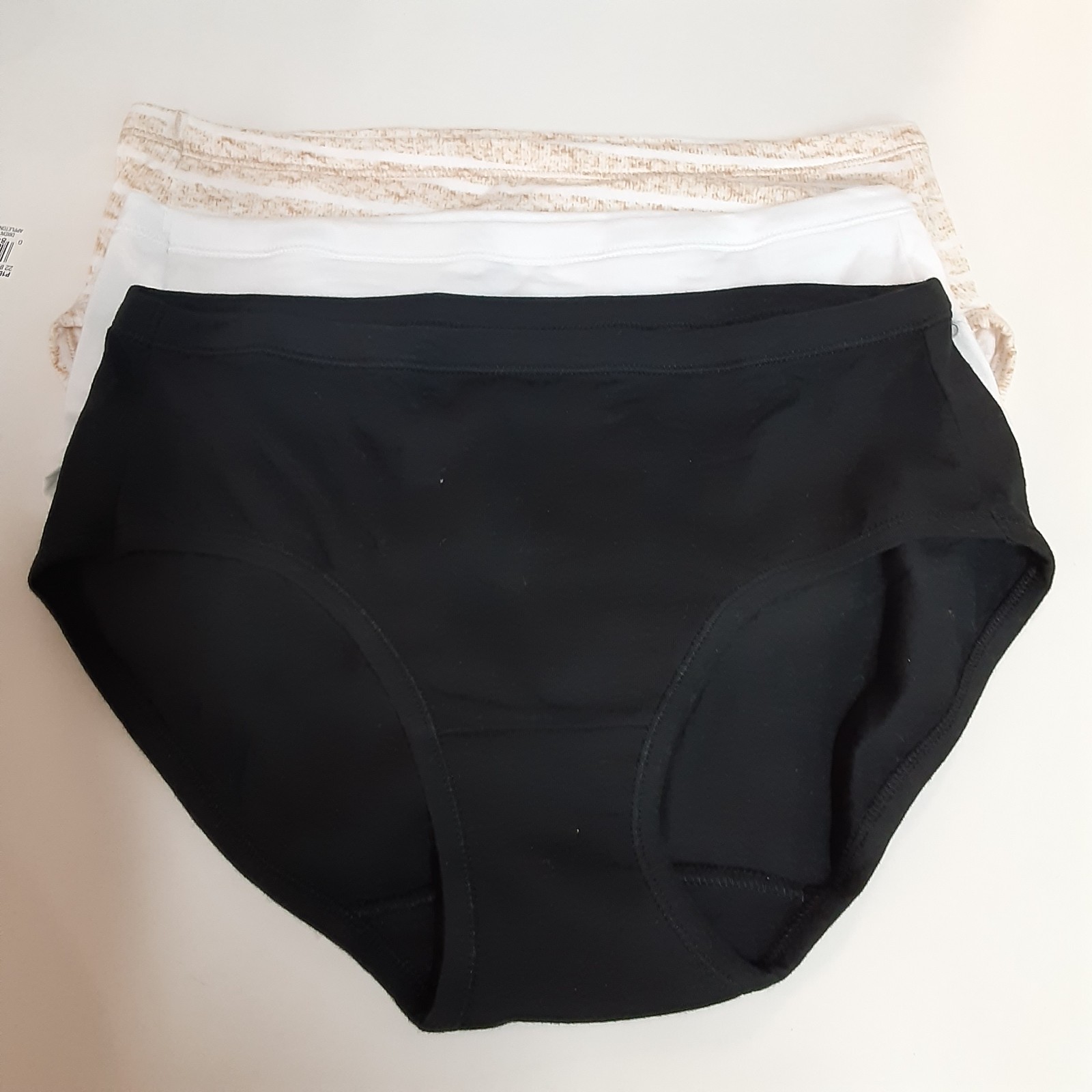 Hanes Womens 3 Cotton/Spandex Hipster Briefs Size 5 Black-White-Tan NWOT