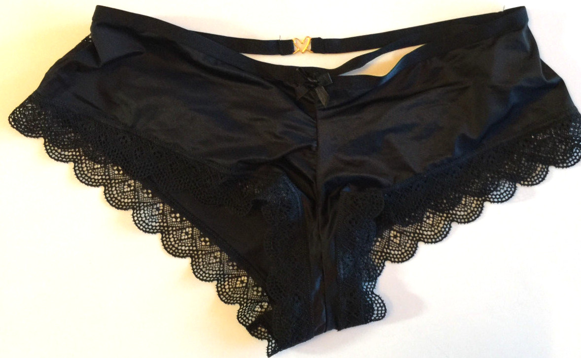 Victorias Secret Very Sexy Black Metal Heart Strappy Back Cheeky Panties Size M