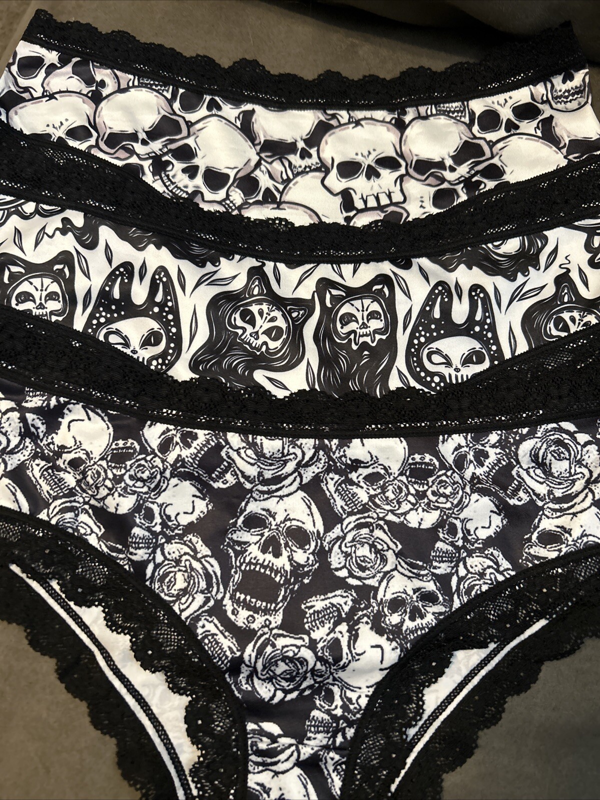 Morvia 3pk lace trim goth Skater Emo panties S Skulls & Roses New