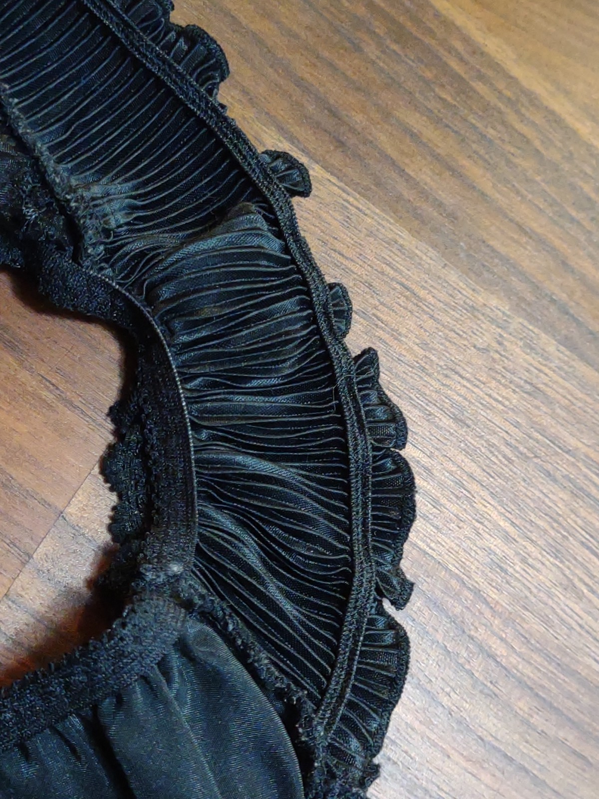 Vtg Victoria’s Secret Silky Black Ruched Beaded Bikini Panty L/7 Gold Label
