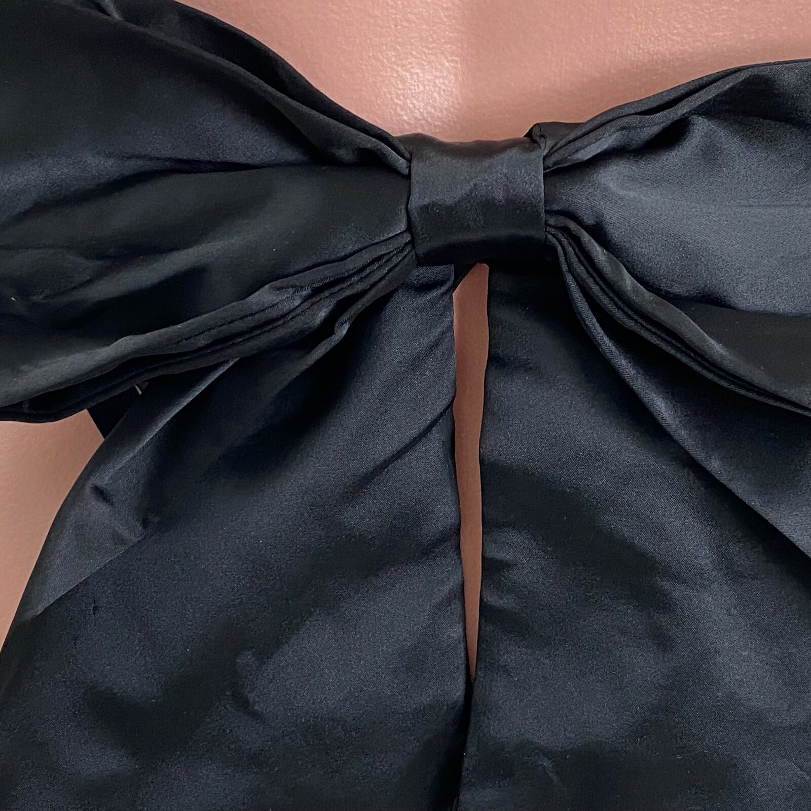 Victoria’s Secret Dream Angels Satin Open Back Brazilian Slip w/Bow Black XS NWT