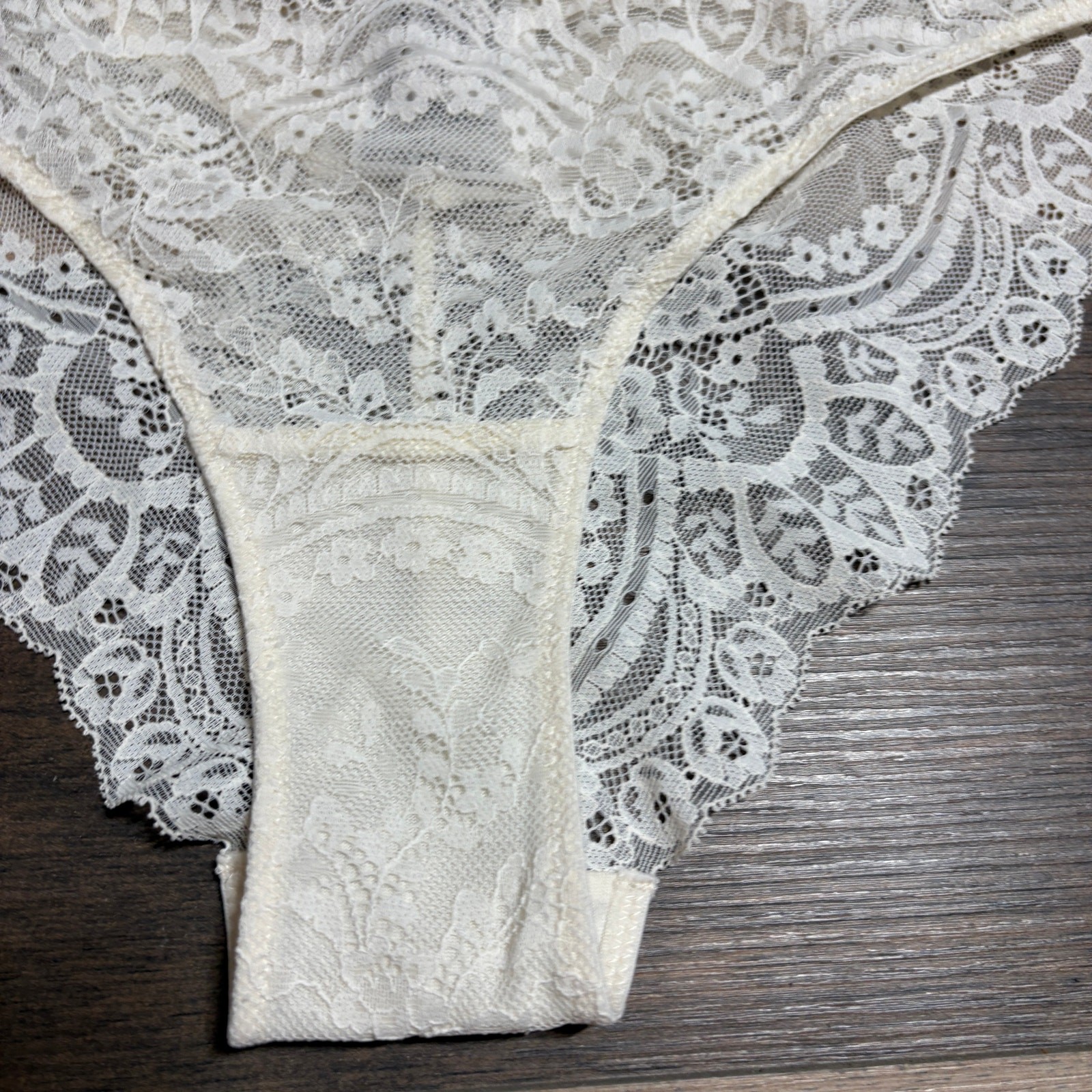 & Other Stories Womens Size 8 Lace Scalloped Sheer Panty Cream Floral Stretch