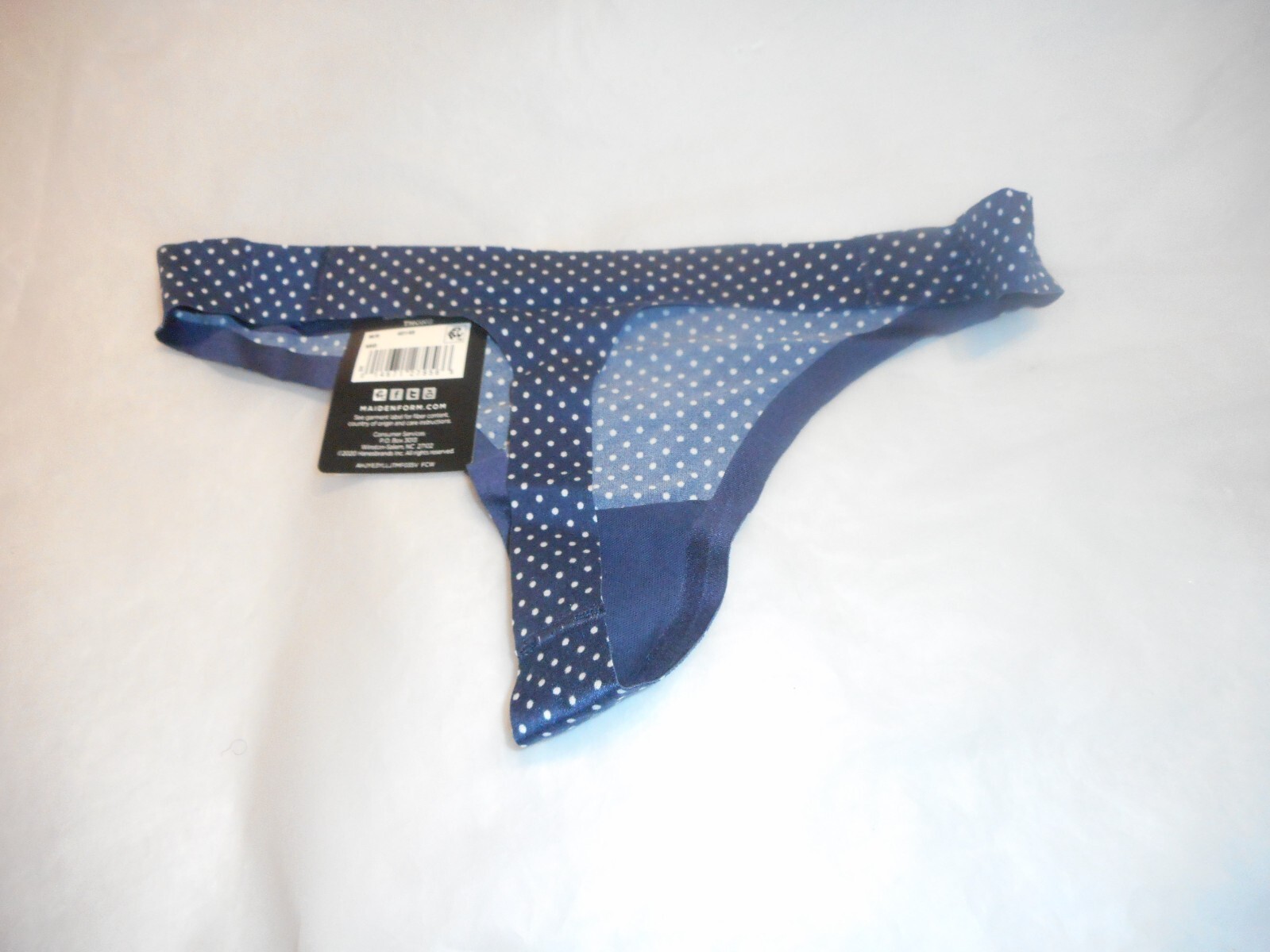 Maidenform Women’s Blue Pol Ka Dot Thong Panty MEDIUM