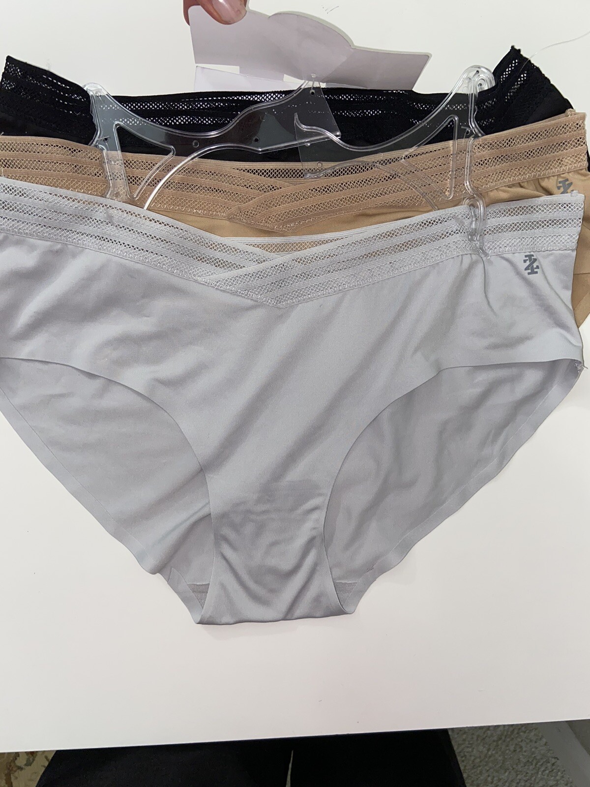 IZOD 3 Pack modern Smooth Allure Hipster Panties. NWT.