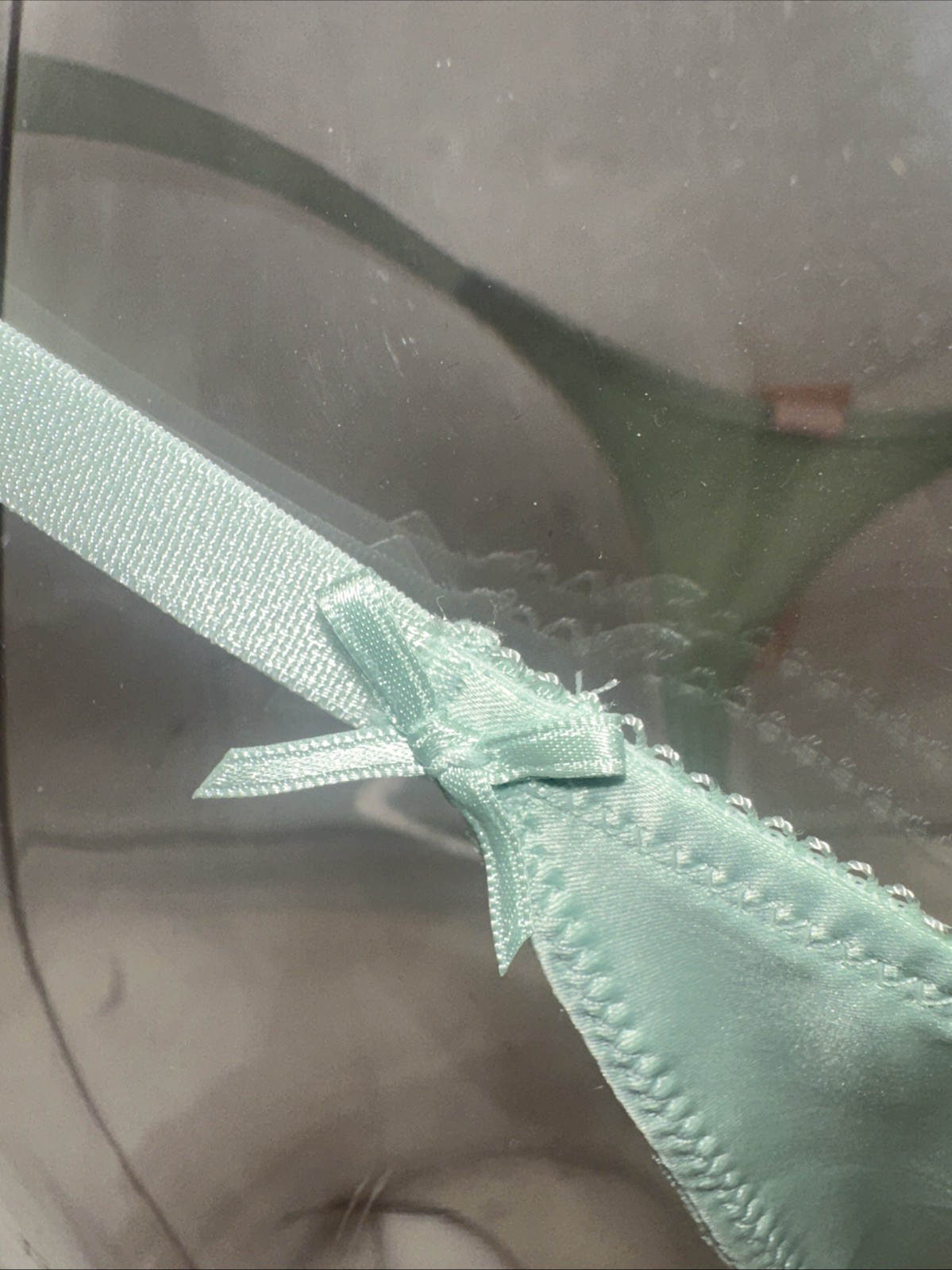 VICTORIA’S SECRET 🌹 TEASE 🌹 MINT Satin Kiss High Leg Thong LARGE
