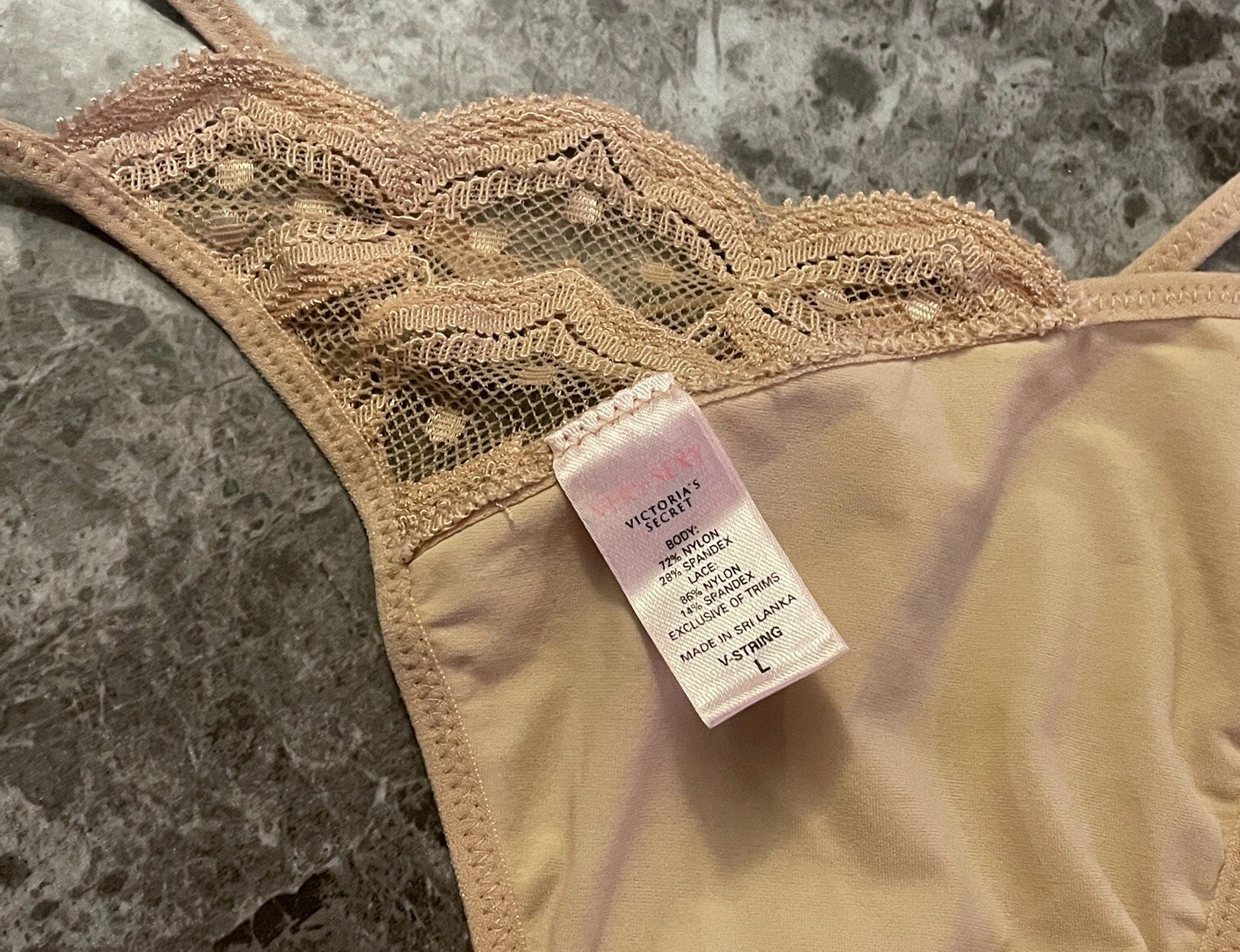 NWOT VICTORIA’S SECRET L BEIGE NUDE LACE UP BACK VINTAGE RARE V STRING PANTIES