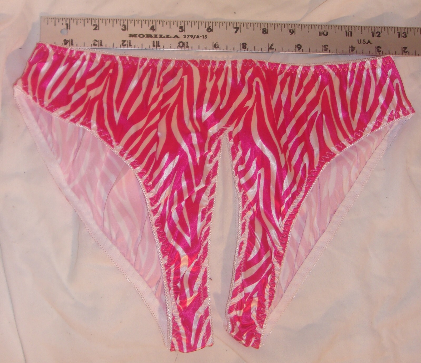 NEW SATIN CROTCHLESS BIKINI PANTIES SIZE LARGE WITH PINK ANIMAL DESIGN