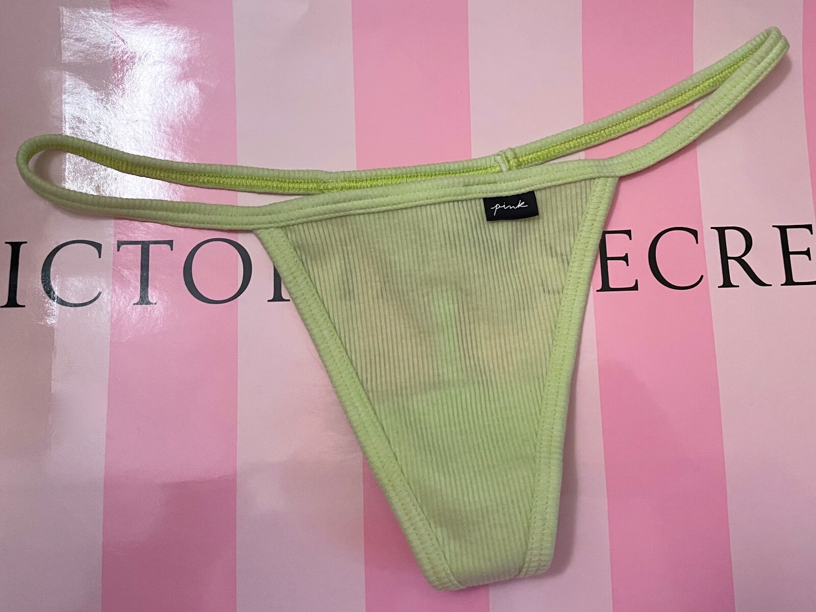 NWT VICTORIA’S SECRET PINK LIME GREEN RIBBED KNIT LOGO V STRING THONG PANTIES