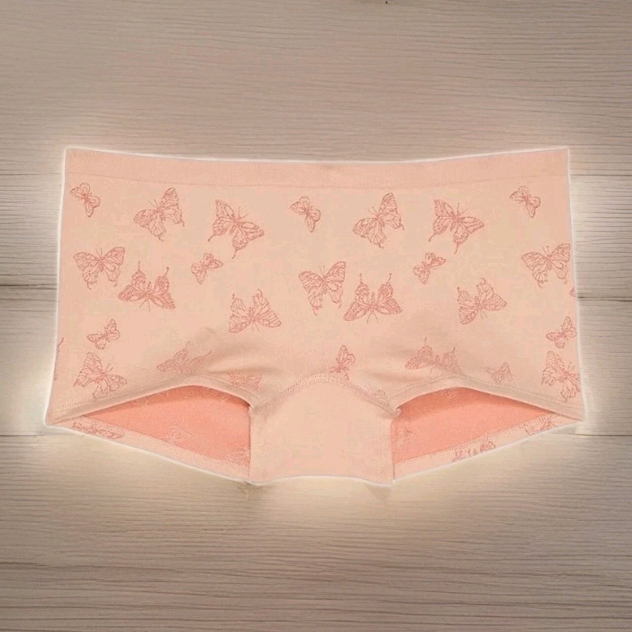 Victoria’s Secret Seamless Boyshort Panty Pale Apricot Garden Butterfly New