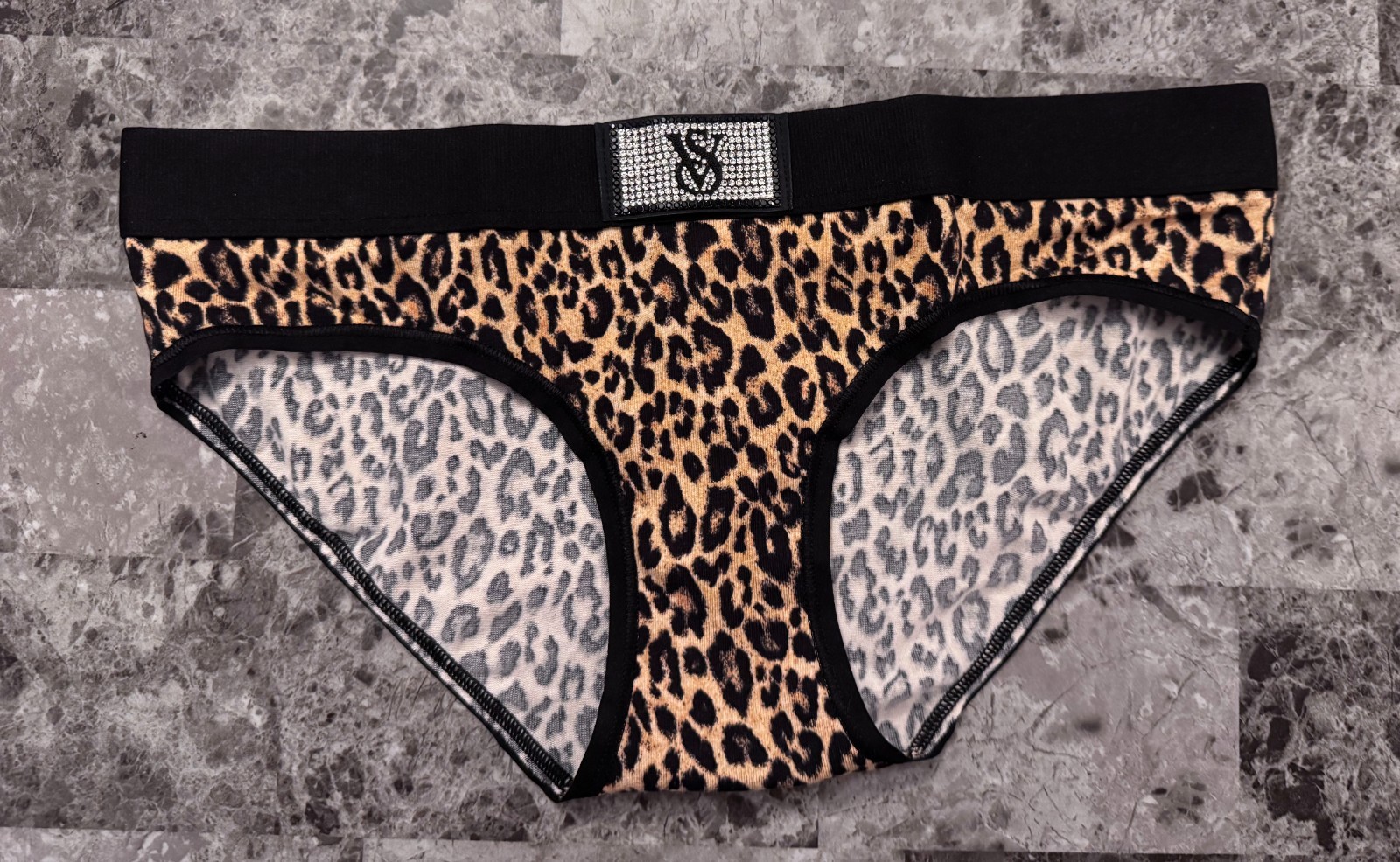 VICTORIA’S SECRET LEOPARD RHINESTONE SHINE PATCH THICK BAND HIPHUGGER PANTIES