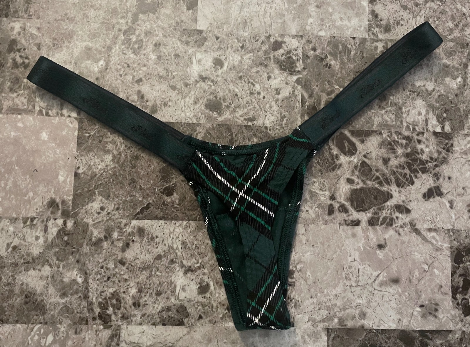 NWT VICTORIA’S SECRET PINK GREEN PLAID MICRO TINY LOGO SIDE STRAPS THONG PANTIES