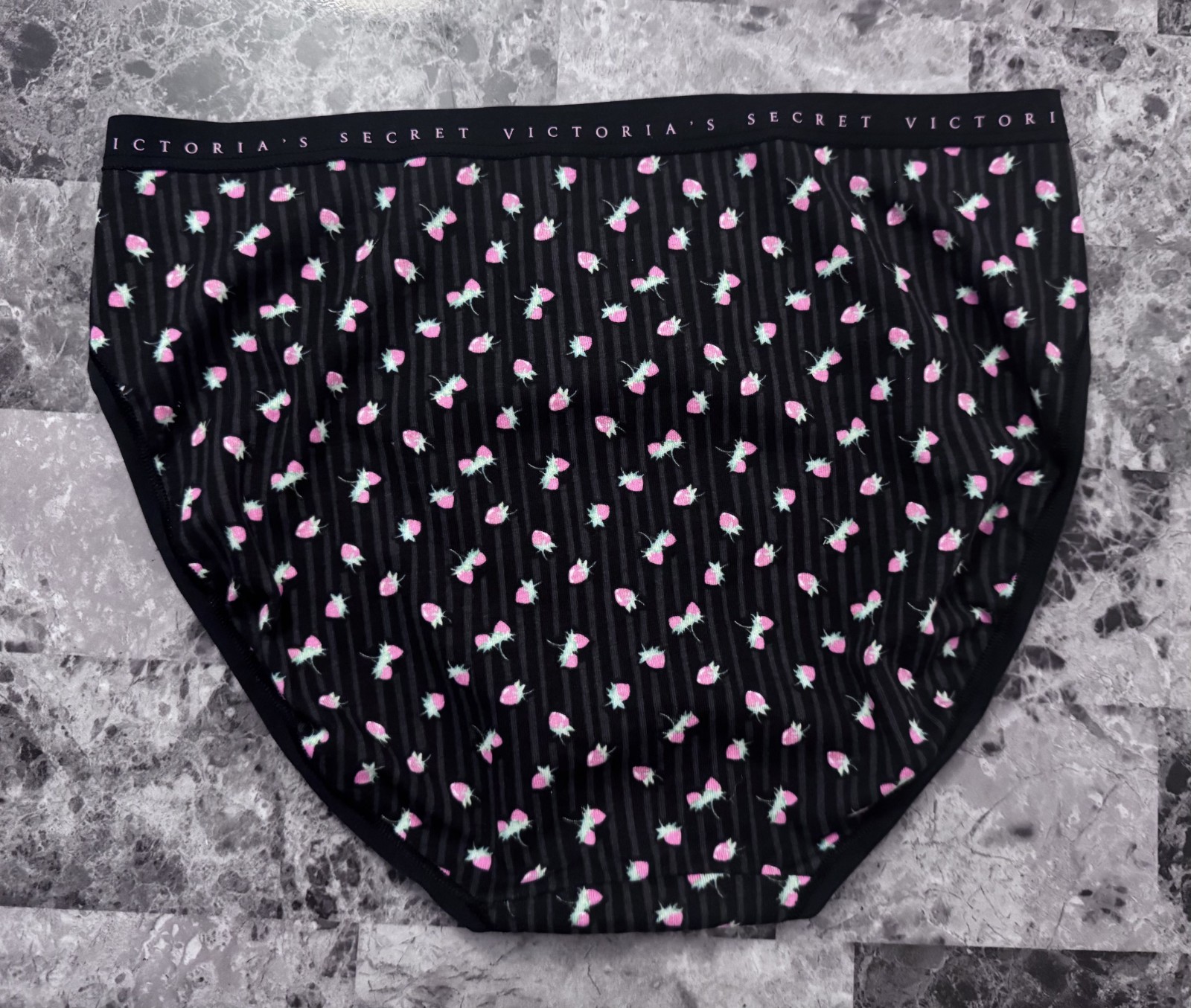 NWT VICTORIA’S SECRET SMALL STRAWBERRY LIGHTWEIGHT BAND HIGH LEG BRIEF PANTIES