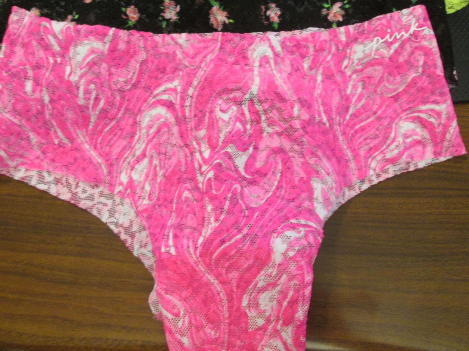 New Victoria’s Secret Great Fitting💚💗Cheekini💚Size XS, S