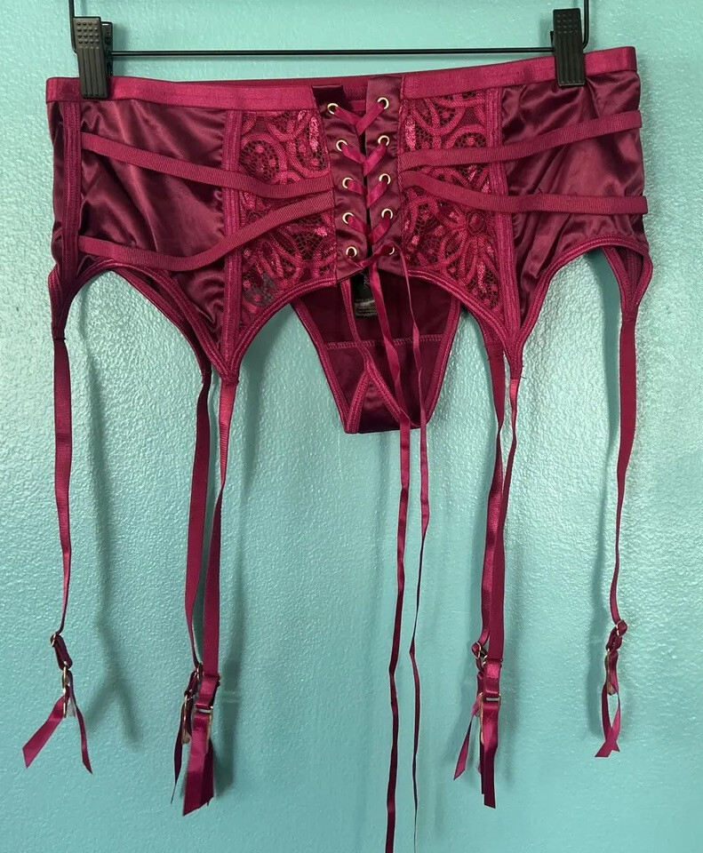Vintage Dreamgirl 90’s y2k Thong Panties Glossy Shiny Garter Sissy M Purple