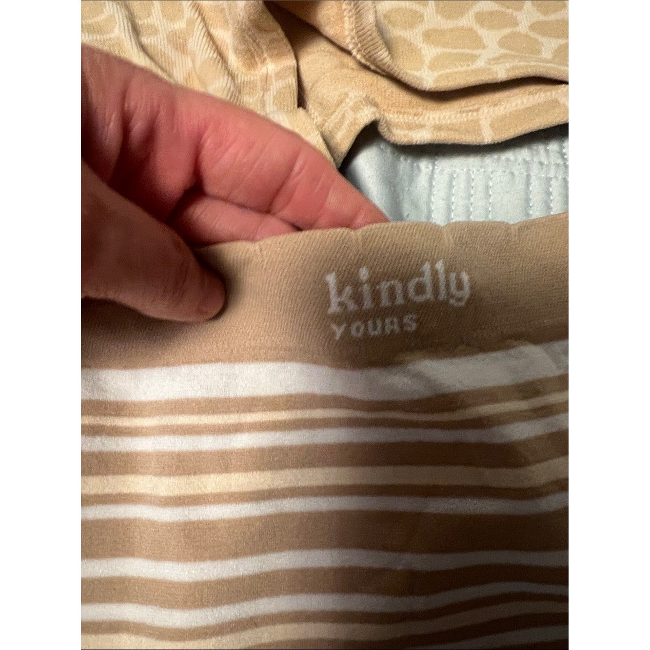 Kindly Yours Women’s Beige/White Patterned Boyshort Panties 2-Pack NWOT