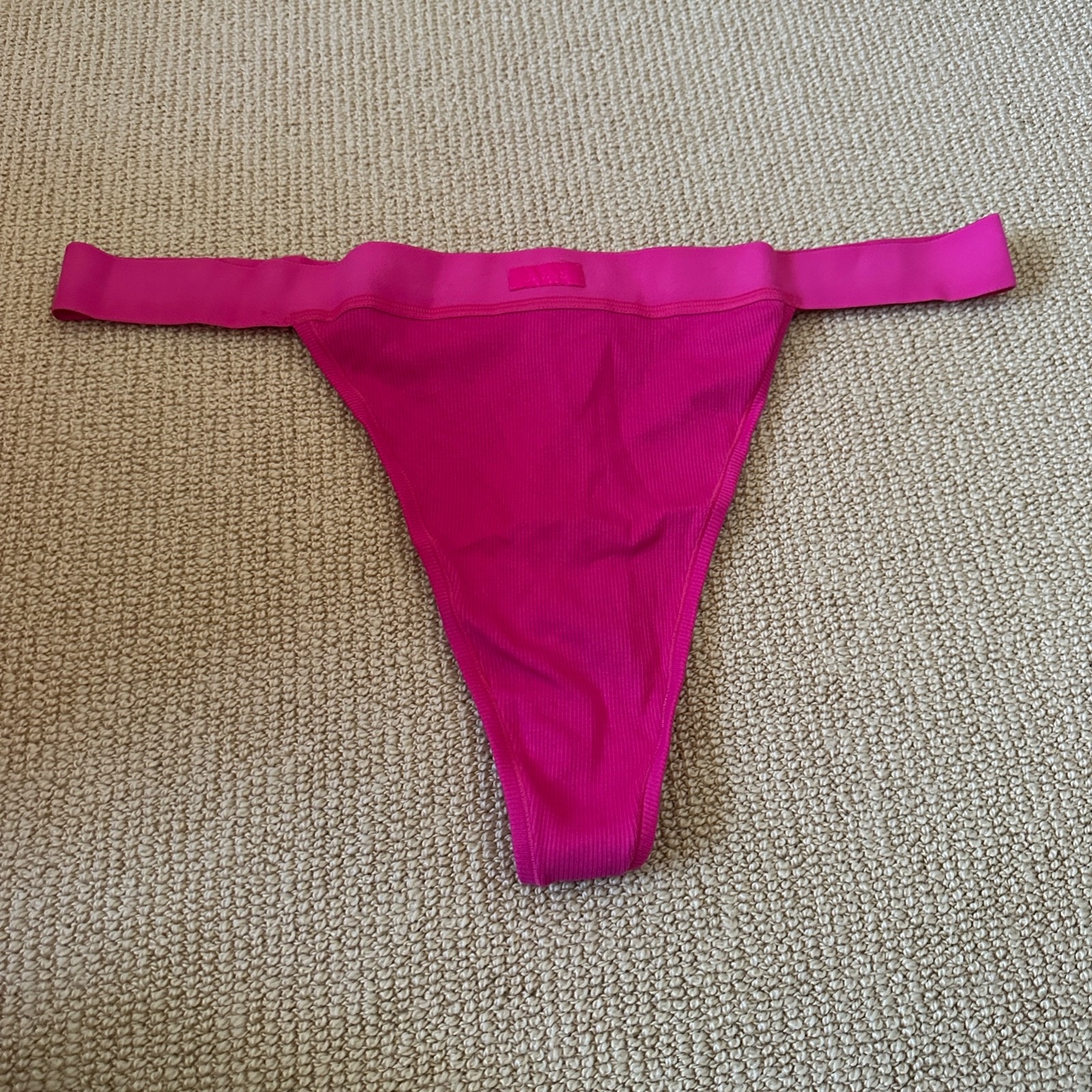 Skims Raspberry Cotton Rib Thong, Size 4X NWT