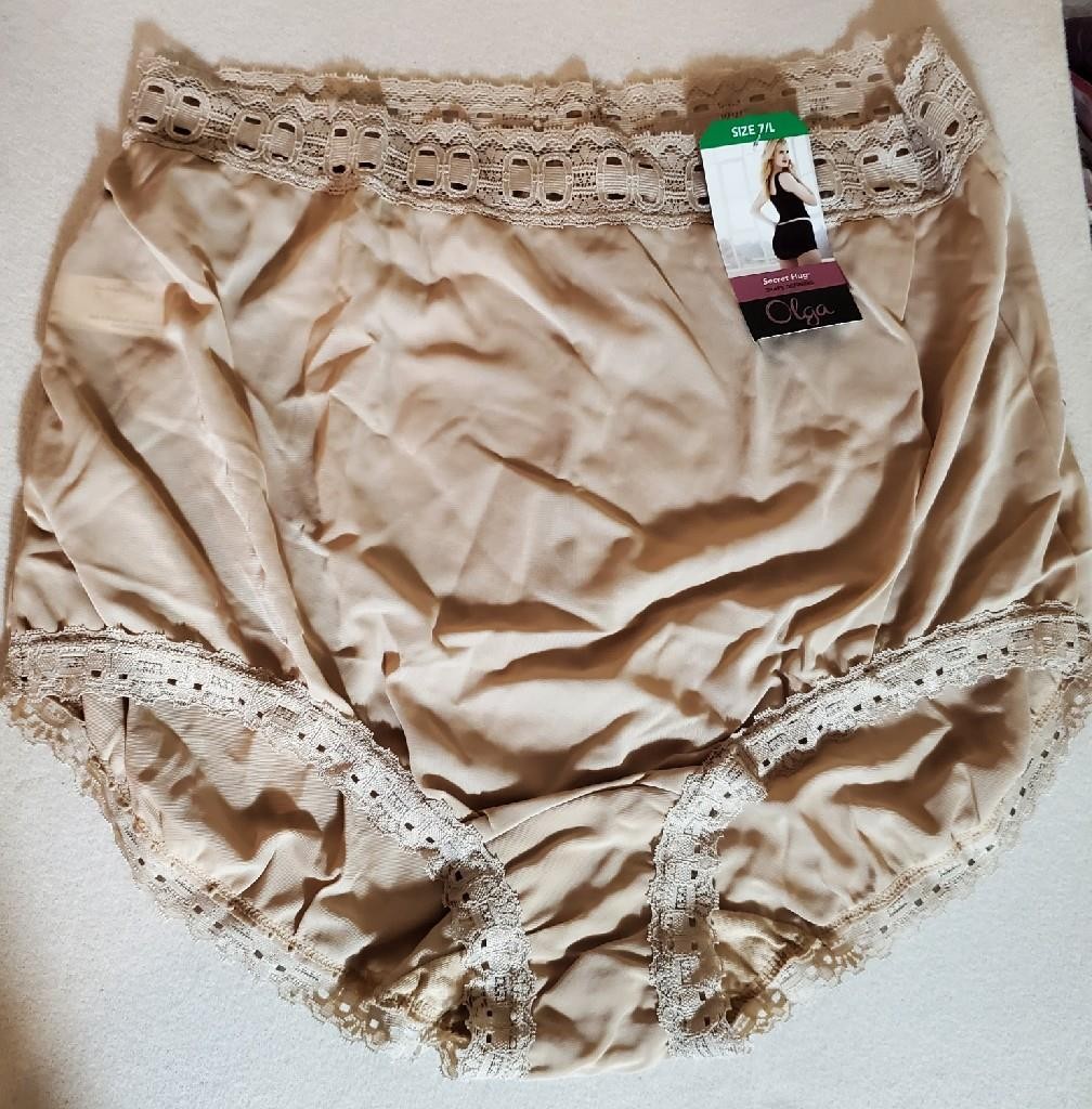 NWT RARE OLGA SECRET HUG SCOOPS LACE BRIEF PANTIES 100% NYLON 873 204FX 7 / L