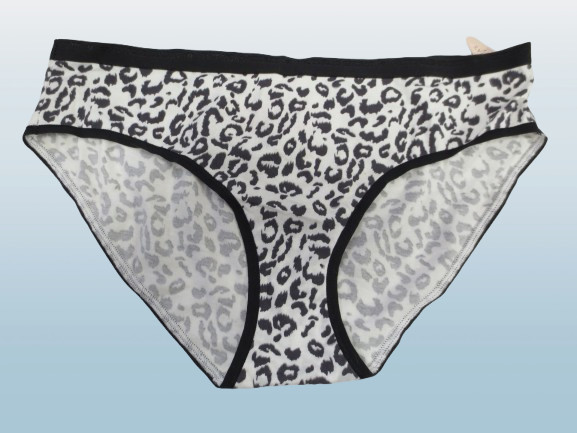 VICTORIA’S SECRET & PINK PANTIES ASSORTED STYLES NWT SIZE: L 7PCS SET