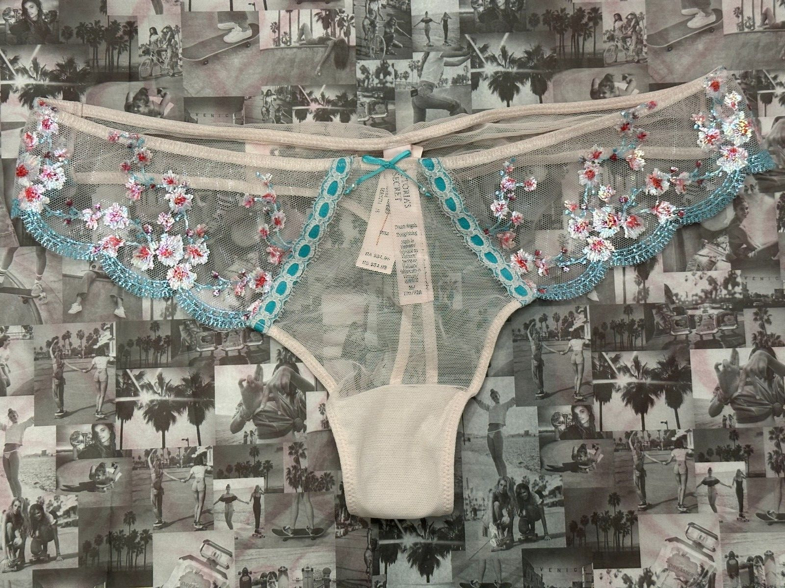 NWT Victoria’s Secret Dream Angels Cherry Blossom Embroidery Thong Panty Medium